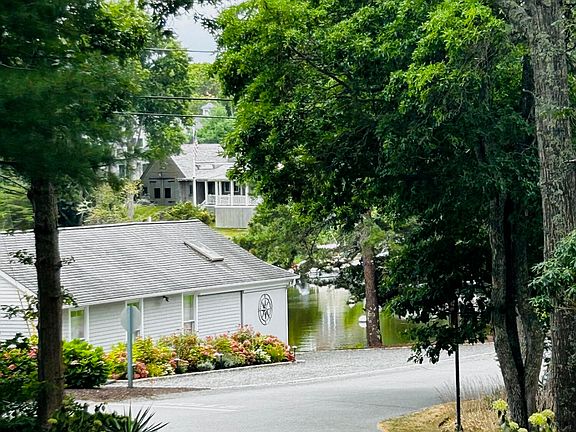 2nd image of 30 Bright Coves Way