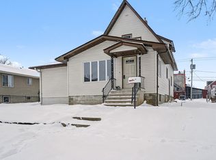 625 1st St, Kenyon, MN 55946