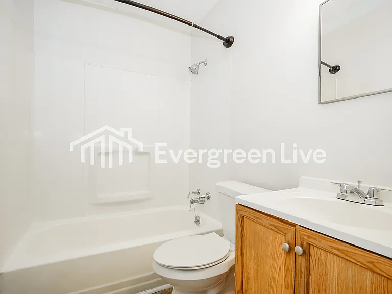 2367 Delavan Dr — Photo 11