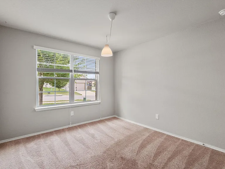 116 Miles Dr — Photo 22