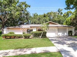 1153 Lancer Ln, Tarpon Springs, FL 34689
