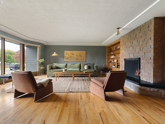 5th image of 3906 NE Rosa Parks Way