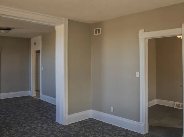 Pistachio Rentals (1618 Martha St), 1618 Martha St #2, Omaha, NE 68108