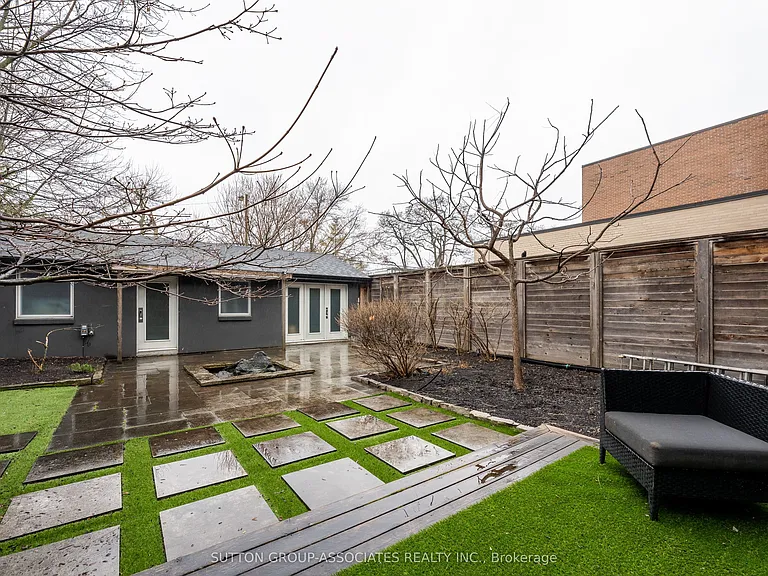 608 Spadina Ave #1 — Photo 42