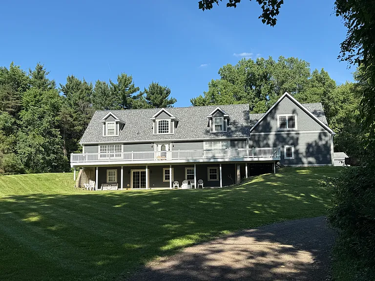 2451 Maute Rd — Photo 1