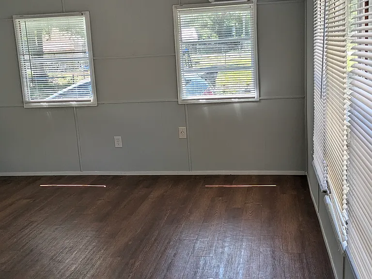 825 Memphis Rd — Photo 8