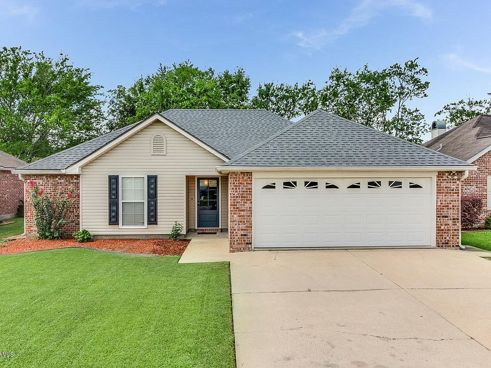 1st image of 205 Wildflower Ln