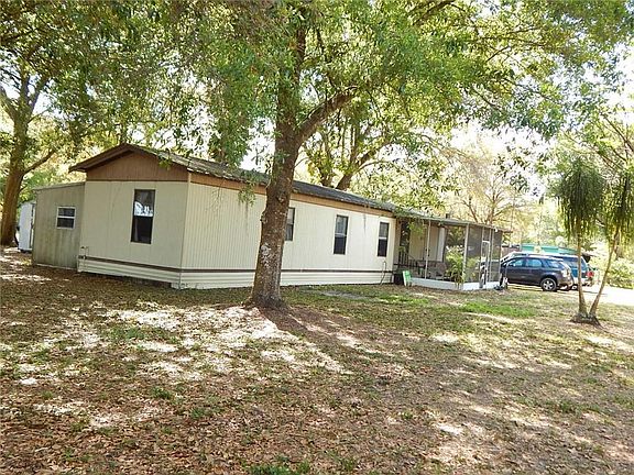 4th image of 2278 SE Quail Ave