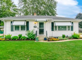 1304 N May St, Joliet, IL 60435