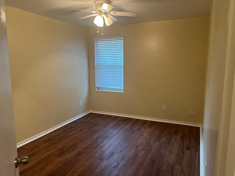 525 Paddle Dr — Photo 6
