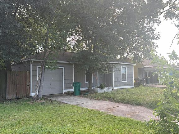 3rd image of 1416 Northwood Ln