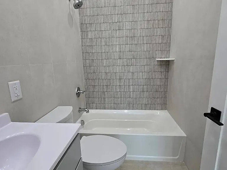 40 Lembeck Ave #206R — Photo 3