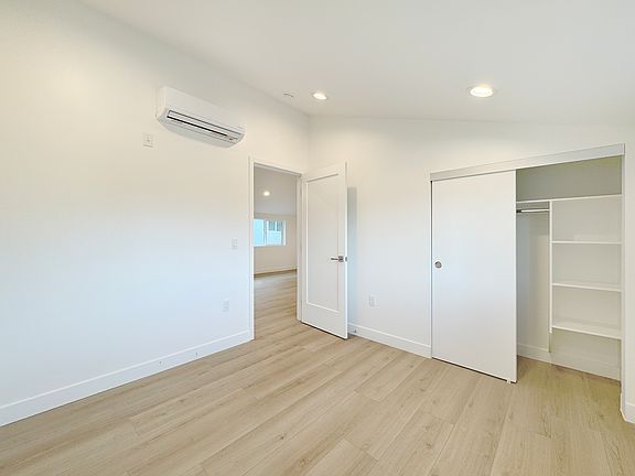 5th image of 4461 Farquhar Ave #G