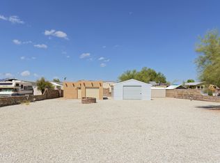 49600 Opal Ave, Quartzsite, AZ 85346