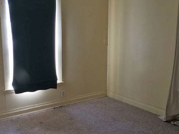 5th image of 3022 Edson Blvd