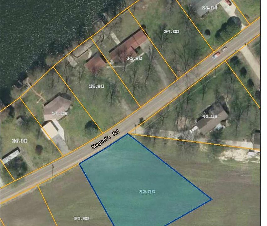 1st image of 5 Magnolia Ln