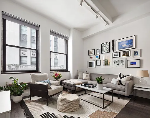 Sold by Compass | media 1