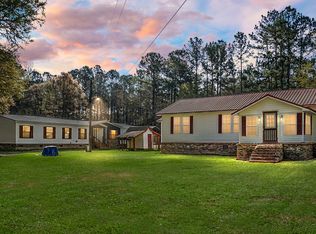 274 Rae Ln, Bonneau, SC 29431