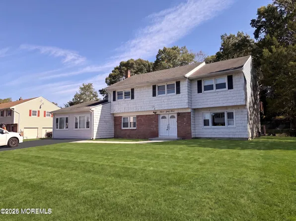 1583 Sea Island Dr, Toms River, NJ 08753