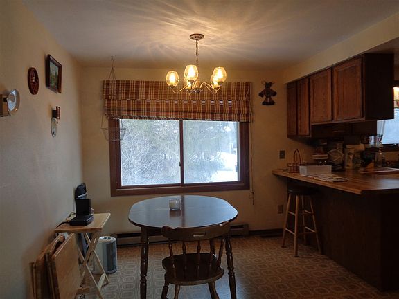 5th image of 901 Highland Ln