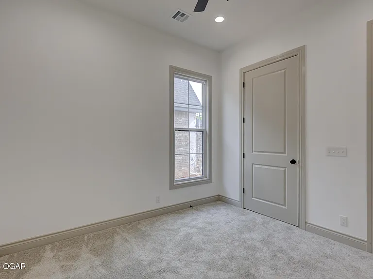 2520 S Cleveland Ave — Photo 23