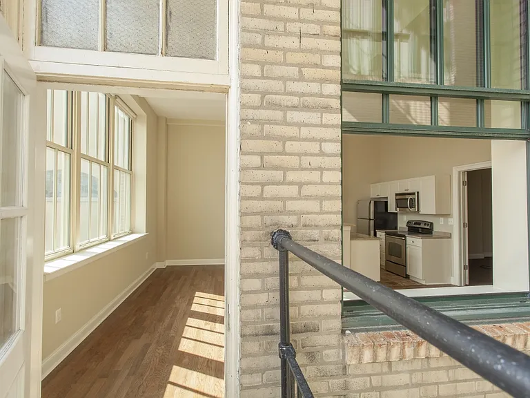 320 Walnut — Photo 12