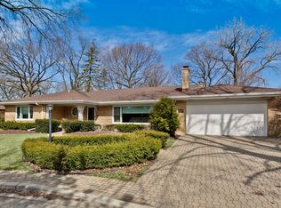 6539 N Longmeadow Ave, Lincolnwood, IL 60712