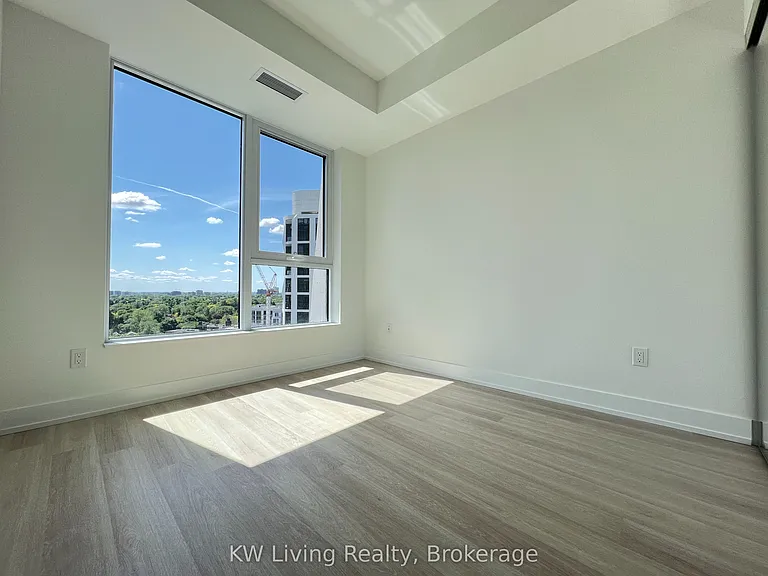 60 Central Park Dr #1807 — Photo 10