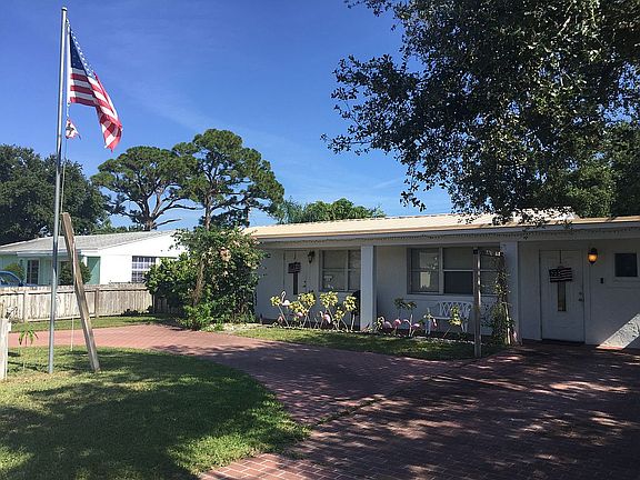 Flag pole is illuminated