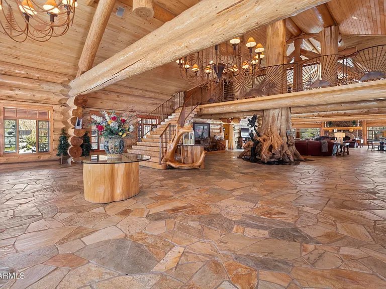 1613 Black Canyon Rd — Photo 4