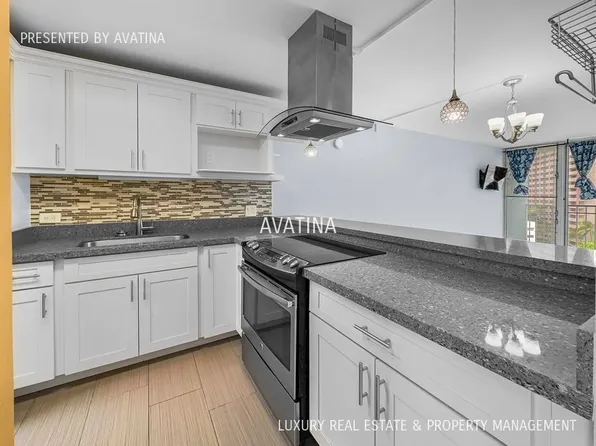 1128 Ala Napunani St APT 808, Honolulu, HI 96818