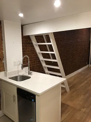 Rented by Sky Management | media 64