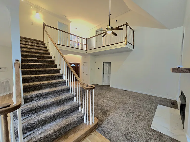 735 Courtland Ave — Photo 24