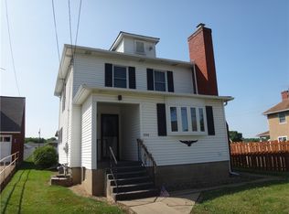 125 1st St, Hiller, PA 15444