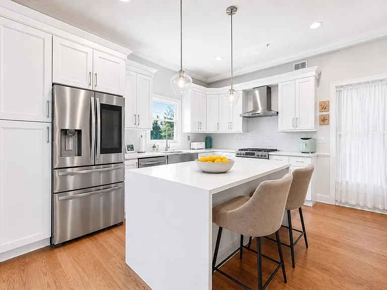 41 Bentley Ave #1 — Photo 3