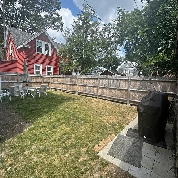 24 Pierce Ave #3BR2BRSTU — Photo 3