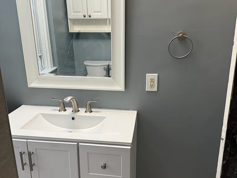 430 Edgemont St #2 — Photo 5