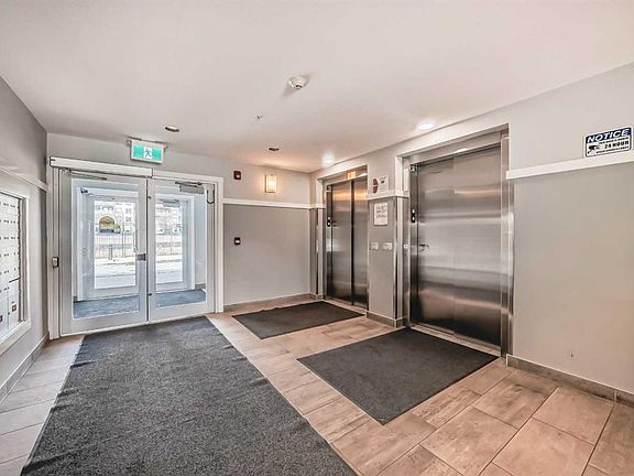 4th image of 20 Seton Park S #215