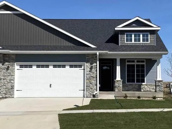 605 Hillside Dr, Tiffin, IA 52340