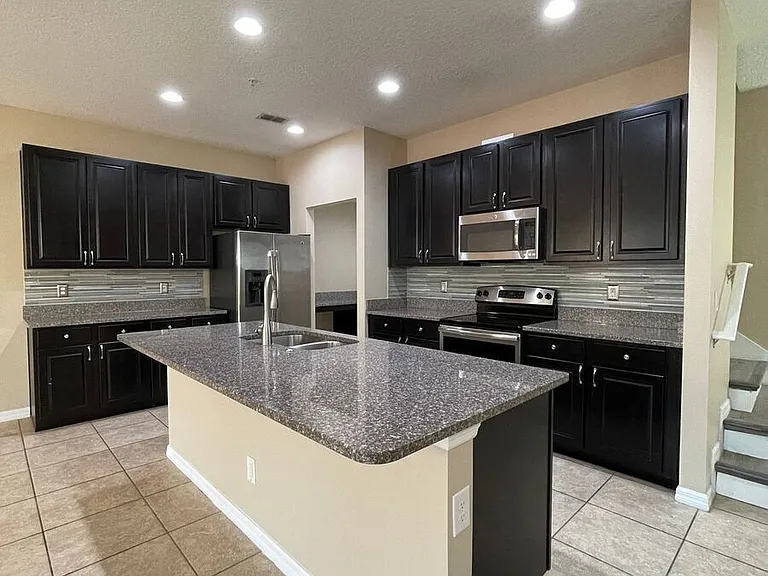 1045 Palma Verde Pl — Photo 13