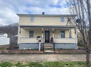 261 Main St, Hinton, WV 25951