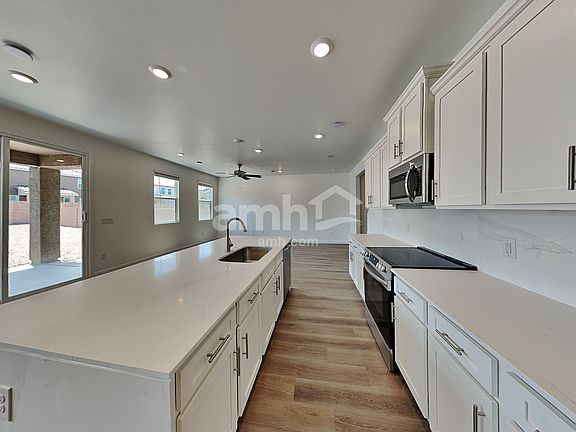 3rd image of 7399 S Paseo Monte De Oro