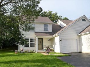 415 Fenmore Ct, Genoa City, WI 53128