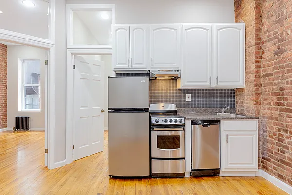 Rented by Douglas Elliman | media 9