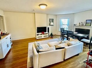 912 Beacon St APT 3A, Boston, MA 02215
