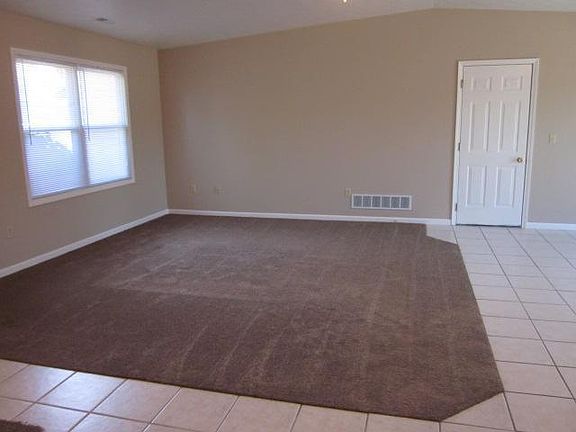 5th image of 20071 Woodline Dr #1-15