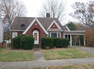 519 E 3rd St, Huntingburg, IN 47542