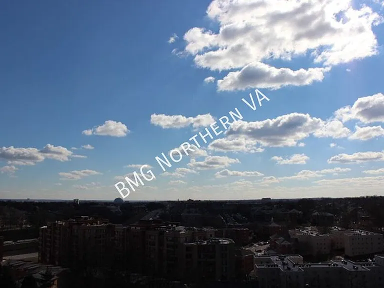 1276 N Wayne St #909 — Photo 15