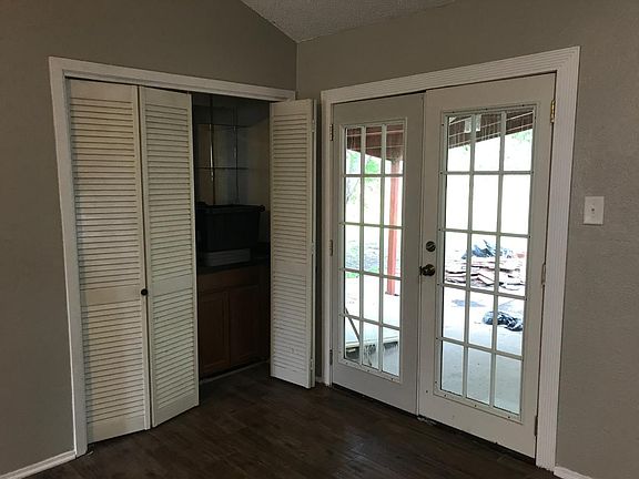 2nd image of 8806 Deerwood Dr