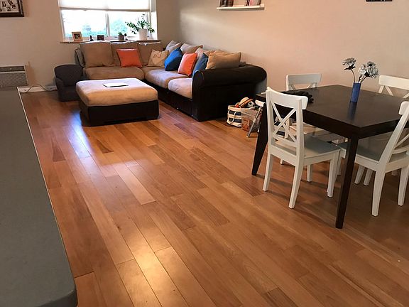5th image of 416 Benedict Ave #3209